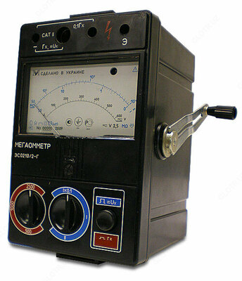 ЭС0210/2 — мегаомметр