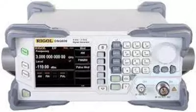 DSG836A — генератор сигналов высокочастотный