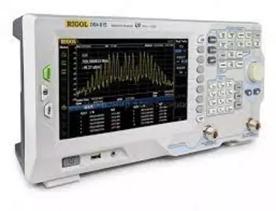 DSA875-TG — анализатор спектра с трекинг-генератором