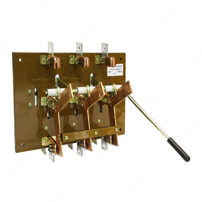 Переключатель-разъединитель ПРБ-01-39В31201-00 УХЛ3 630А с дугогасительными камерами