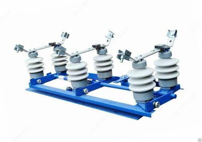 Разъединитель высоковольтный РЛНД -10 IV/630 УХЛ1 с приводом ПРНЗ (без вала) изоляторы полимер