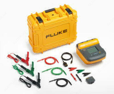 Fluke 1550C — измеритель сопротивления изоляции 5 кВ
