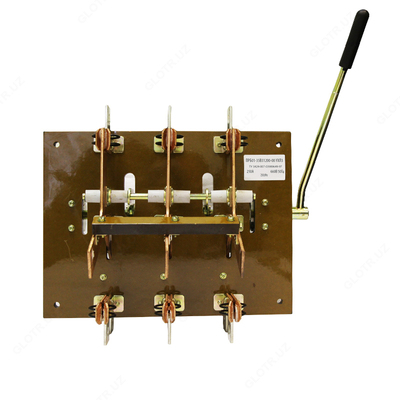 Переключатель-разъединитель ПРБ-01-37В31201-00 УХЛ3 400А с дугогасительными камерами