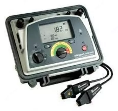 DLRO10HD — микроомметр цифровой (с подключенными двойными измерительными щупами)